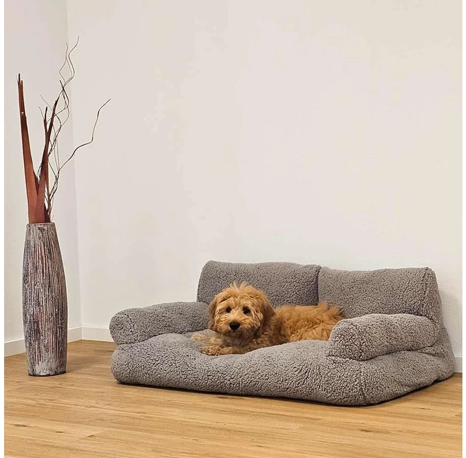Nobby Comfort Plush Sofa Classic TEDDY, en plyschsoffa för hund i storleken 100 cm